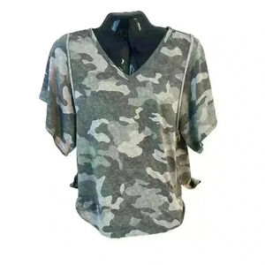 Women's Size Medium Oversized‎ Top Green Camo Polyester Blend Gorpcore Utility